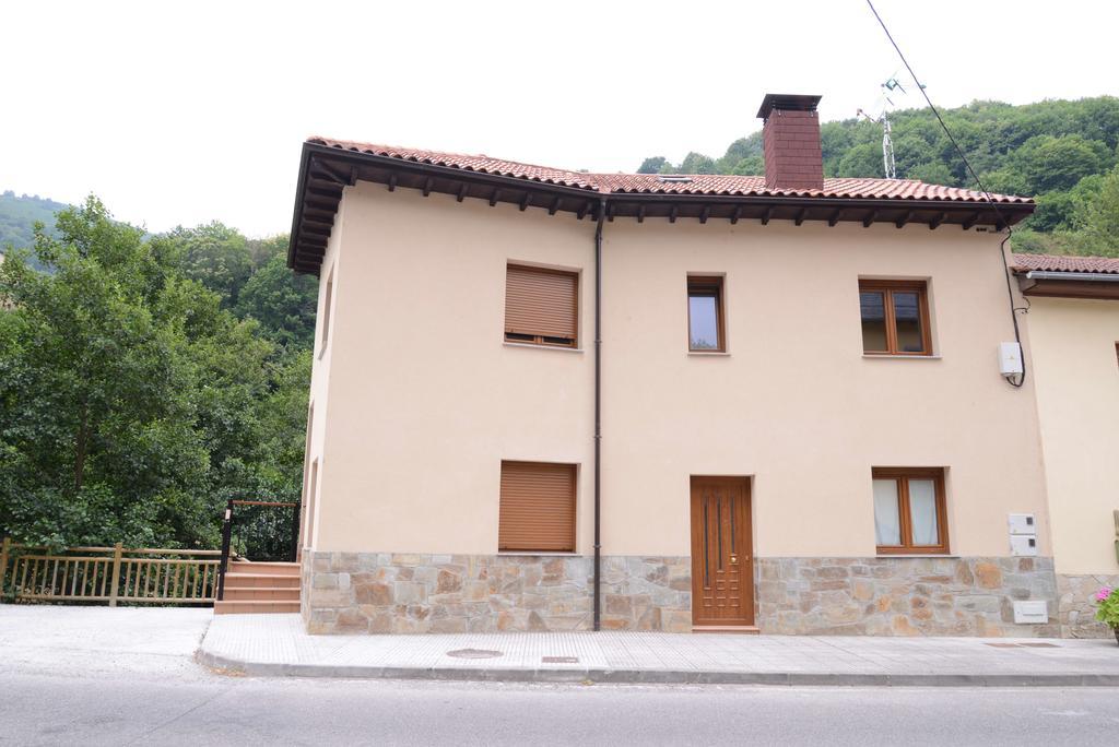 Apartamentos el Rincon de Limes Cangas De Narcea Habitación foto
